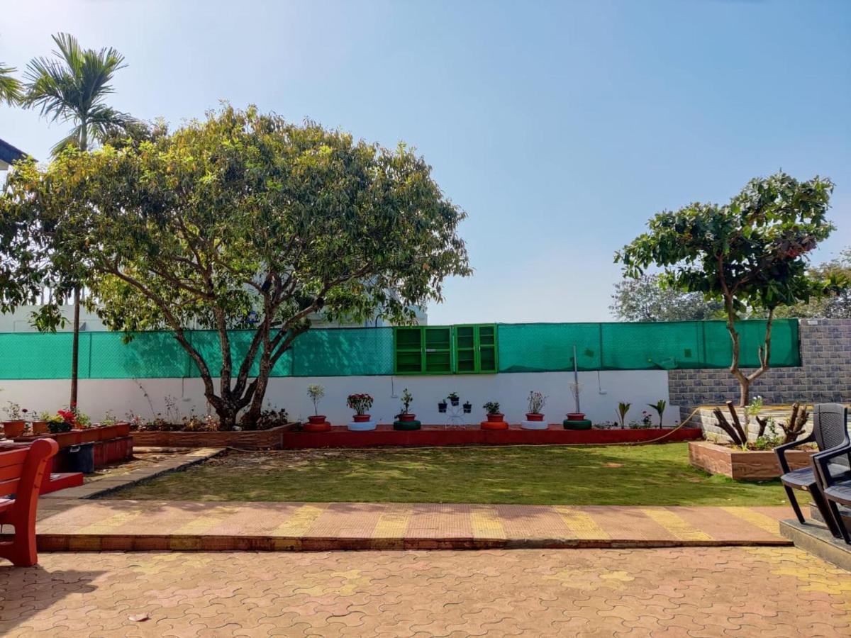 Rose Villa 로나발라 외부 사진