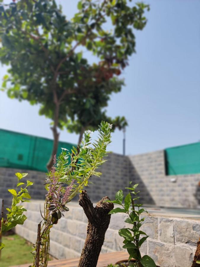 Rose Villa 로나발라 외부 사진